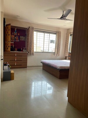 Bedroom in 3 BHK Apartment at Dahanukar Colony – for Rent