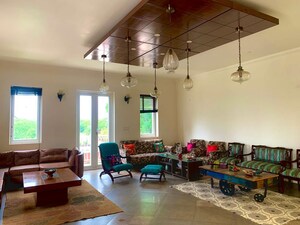 Gym in 6 BHK Independent House at Chattarpur – for Sale