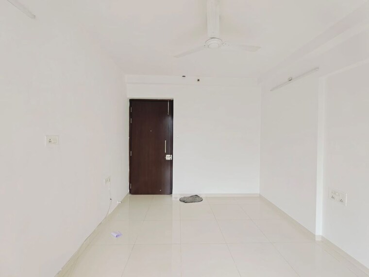 Room, godrej-emerald-vista 1.5 Bedroom 512 Sq.Ft. Apartment In Ghodbunder Road Thane 10592030