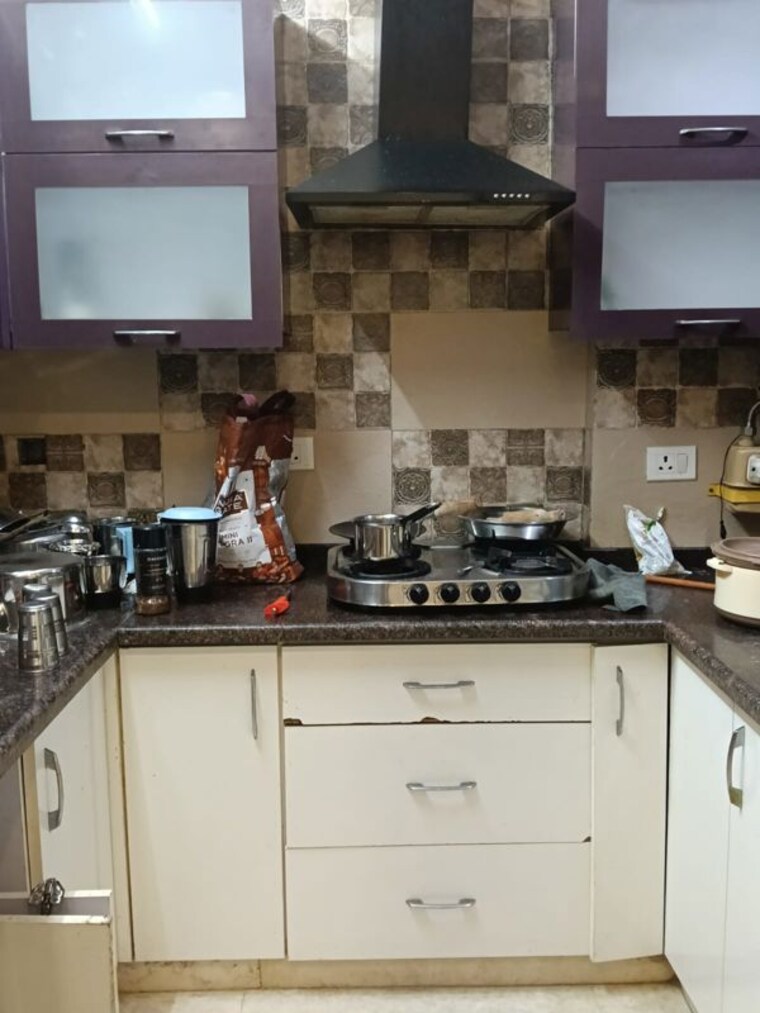 Kitchen, east of kailash 3 Bedroom 1550 Sq.Ft. Builder Floor In East Of Kailash Delhi 10592077