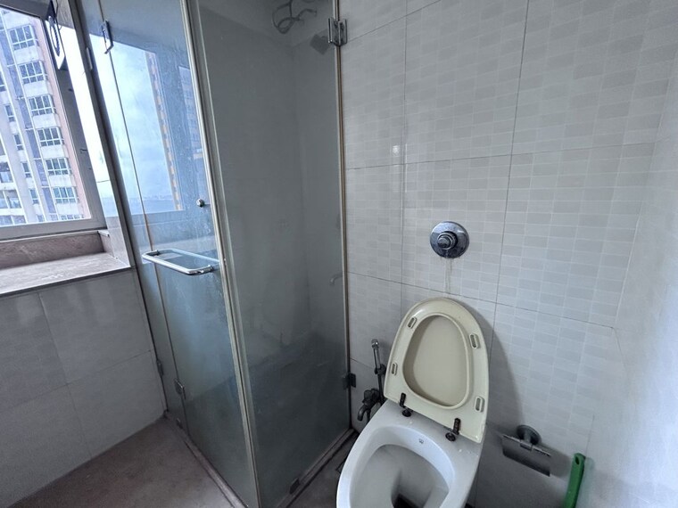 Bathroom, db-woods 2 Bedroom 1200 Sq.Ft. Apartment In Goregaon East Mumbai 10592081
