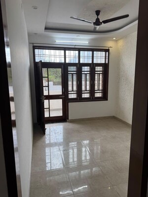Room in 3 BHK Independent House at Sahastradhara Road – for Sale