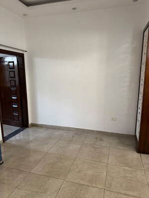 Room in 3 BHK Independent House at Sahastradhara Road – for Sale