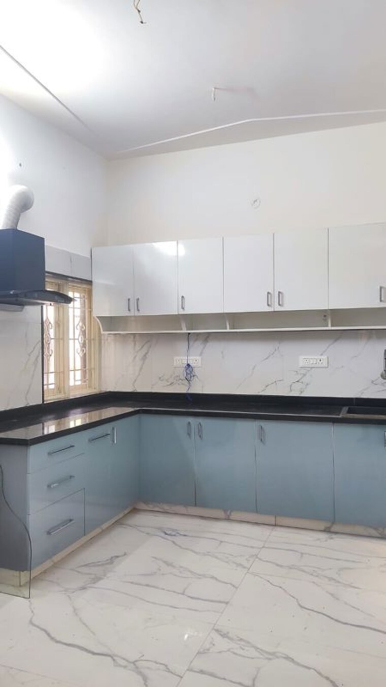 Kitchen, hbr layout 2 Bedroom 1000 Sq.Ft. Builder Floor In Hbr Layout Bangalore 10592039