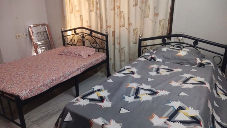 Bedroom, kopar khairane Pg For Boys In Kopar Khairane 10592092