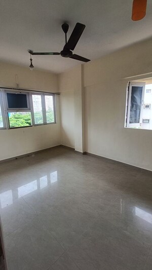 Bedroom in 3 BHK Apartment at Shiv Shakti Complex, Andheri West – for Rent