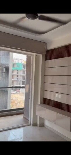 3.5 BHK + Prayer Room Apartment For Rent in Smart World Gems