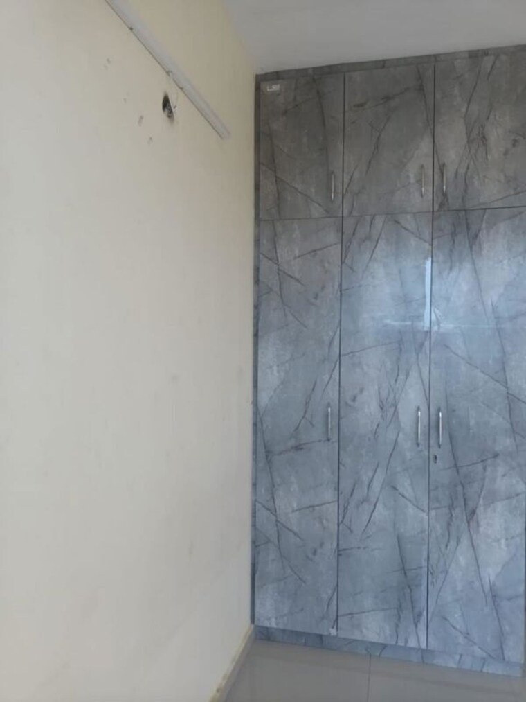 Bathroom, pyramid-altia 3 Bedroom 800 Sq.Ft. Apartment In Sector 70 Gurgaon 10592174
