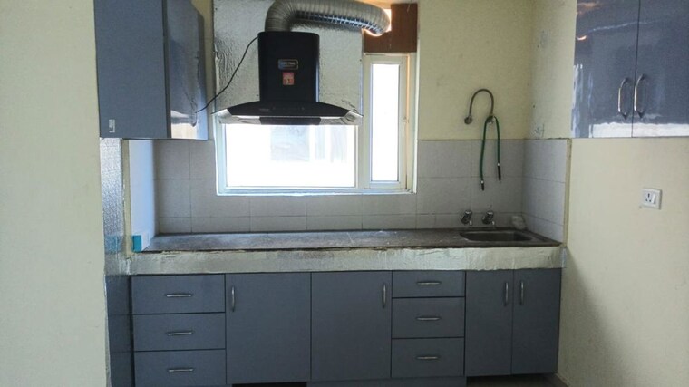 Kitchen, pyramid-altia 3 Bedroom 800 Sq.Ft. Apartment In Sector 70 Gurgaon 10592174