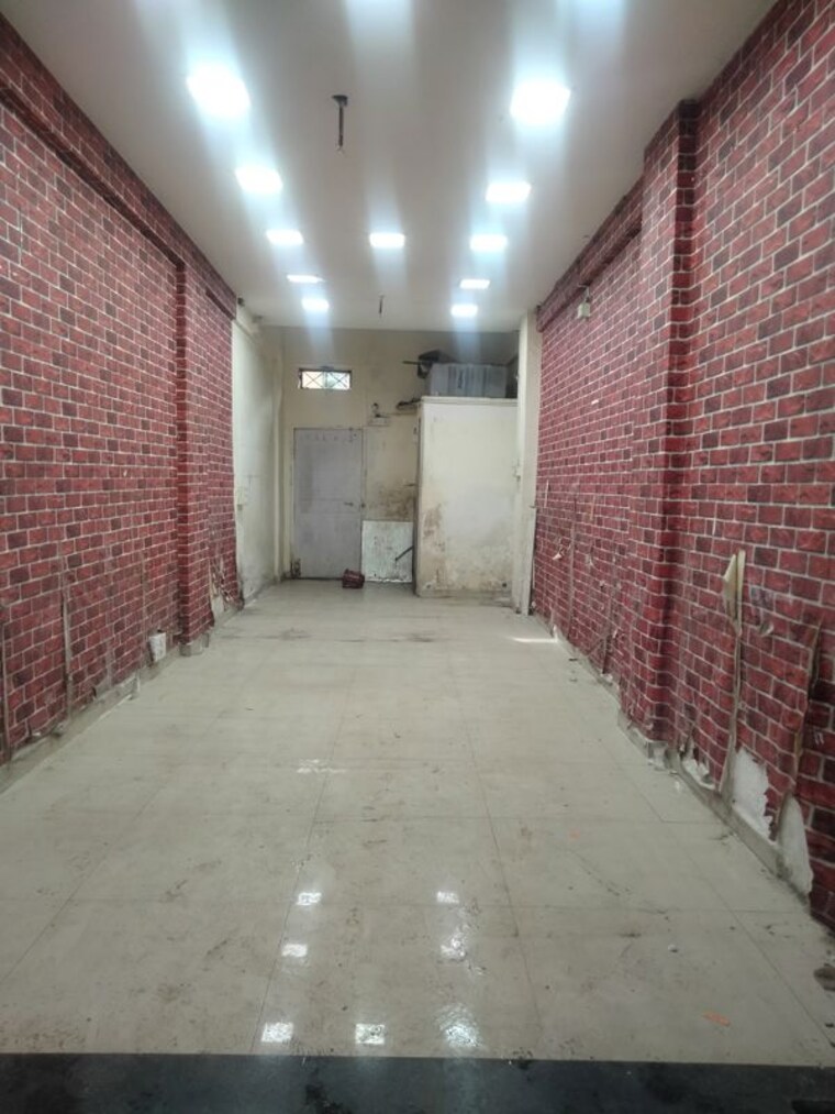  Parking, om-sai-suvidha-park Commercial Shop 300 Sq.Ft. In Mira Road Thane 10592184