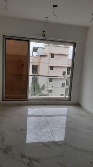 Room in 2 BHK Apartment at Mandar Nature Glory, Kalwa – for Rent