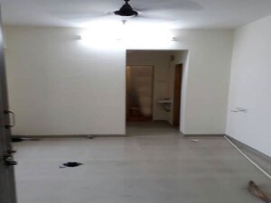 Room in 2 BHK Apartment at Omkar Signet, Malad East – for Rent