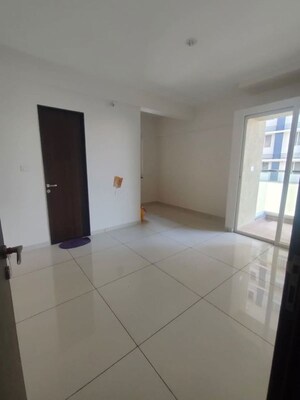 Room in 2.5 BHK Apartment at Yashwin Supernova, Wakad – for Rent