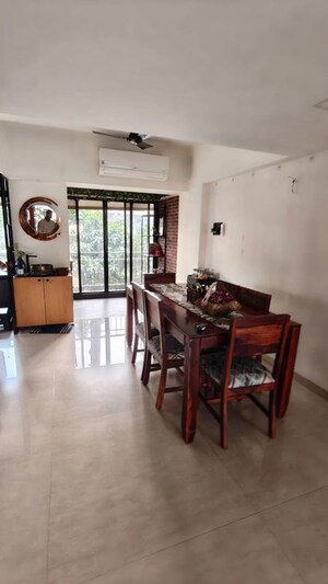 Living Room in 3 BHK Apartment at Chembur – for Rent