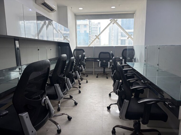 Gym, netaji subhash place Commercial Office Space 1152 Sq.Ft. In Netaji Subhash Place Delhi 10592274