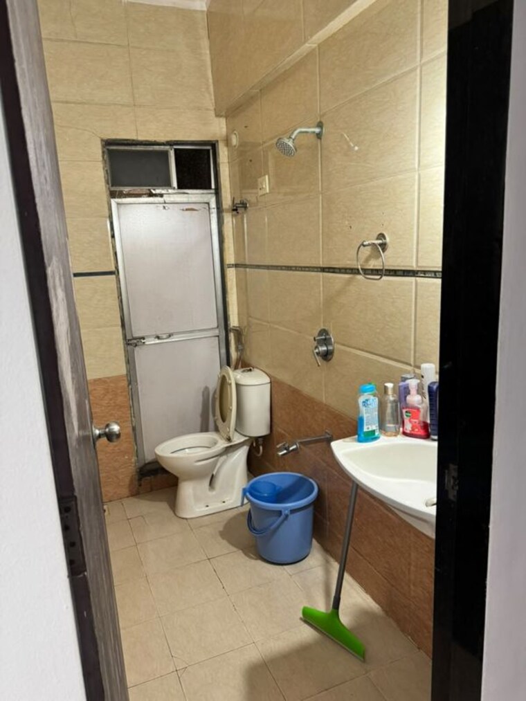 Bathroom, sector 11 kopar khairane Pg For Boys In Sector 11 Kopar Khairane 10592262