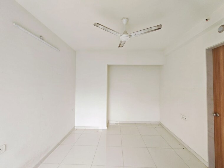 Room, godrej-emerald 2 Bedroom 708 Sq.Ft. Apartment In Ghodbunder Road Thane 10592330