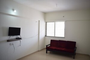 Room in 2 BHK Apartment at Jalan Aura County Pune, Wagholi – for Rent