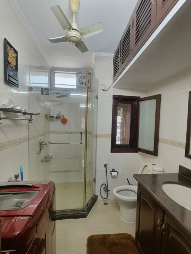 Kitchen, safdarjung development area 2 Bedroom 1200 Sq.Ft. Builder Floor In Safdarjung Development Area Delhi 10592088