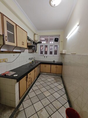 Kitchen in 3 BHK Builder Floor at Whispering Meadows, Sector 43 – for Rent