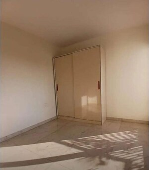Room in 3 BHK Apartment at Malwa Escon Primera, International Airport Road – for Rent