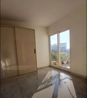 Room in 3 BHK Apartment at Malwa Escon Primera, International Airport Road – for Rent