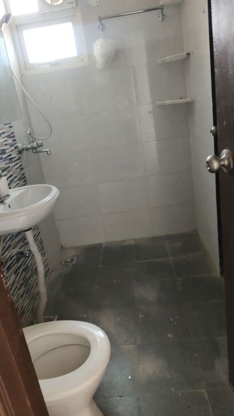 Bathroom, signature-global-the-roselia 2 Bedroom 600 Sq.Ft. Apartment In Sector 95a Gurgaon 10592372