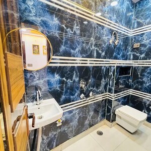 Gym in 2 BHK Builder Floor at Uttam Nagar – for Sale