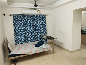 1 BHK Apartment For Rent in Je And Vee Om Trimurti, Malad East