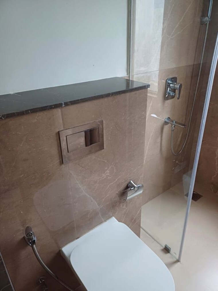 Bathroom, piramal-aranya-ahan 2 Bedroom 680 Sq.Ft. Apartment In Byculla Mumbai 10592393