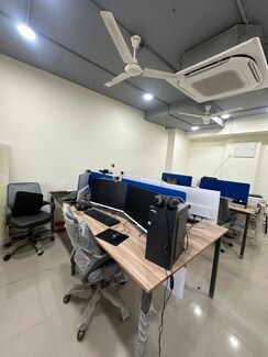 Office Space For Rent in Vastrapur
