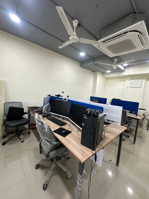  Office Space For Rent in Vastrapur