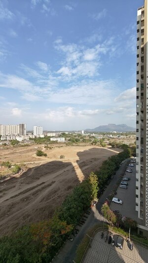 Plot Area in 2 BHK Apartment at Regency Anantam, Dombivli East – for Rent