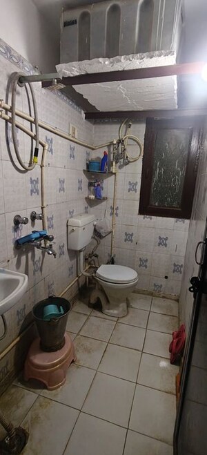 Team Area in 1 BHK Builder Floor at Mehrauli – for Sale