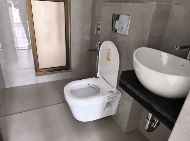 Bathroom, raymond-ten-x-habitat 2 Bedroom 635 Sq.Ft. Apartment In Pokhran Road No Two Thane 10592485