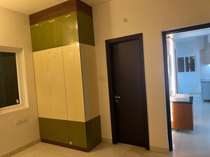 Room in 3 BHK Apartment at Aparna Zenon, Puppalaguda – for Rent