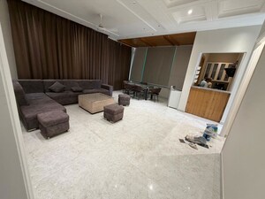 Team Area in 2.5 BHK Builder Floor at Sector 88 – for Rent