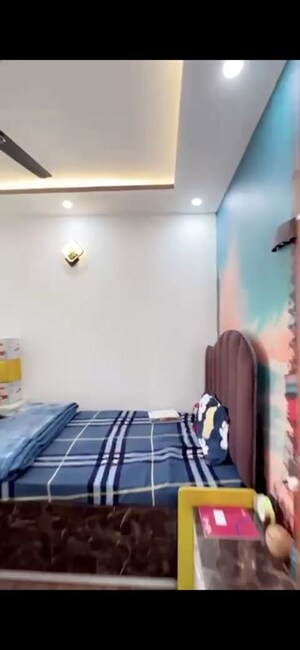 Furnished Amenities in 4 BHK Builder Floor at Bptp Park Floors I, Sector 77 – for Rent