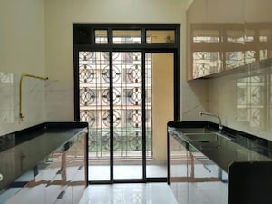 Room in 3 BHK Apartment at Lodha Sterling, Kolshet Road – for Rent