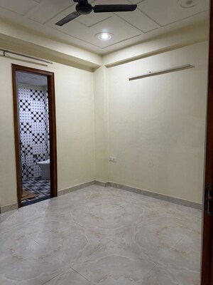 2.5 BHK Builder Floor – Map Location View at Smart World Orchard, Sector 61 - for Rent