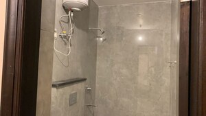 Bathroom in 2.5 BHK Builder Floor at Smart World Orchard, Sector 61 – for Rent