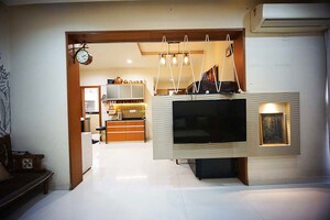 Furnished Amenities in 3 BHK Apartment at Gota – for Sale
