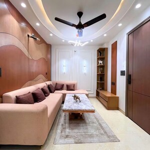 Building Lobby in 3 BHK Builder Floor at Uttam Nagar – for Sale