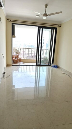 Room in 2 BHK Apartment at Goyal Lakshchandi Heights, Goregaon East – for Rent