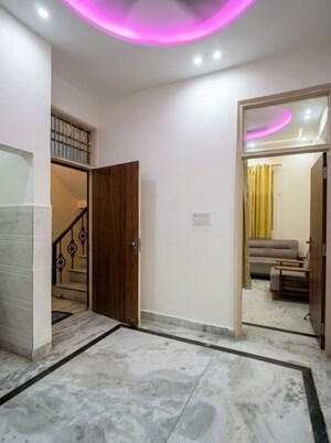 Room in 2 BHK Builder Floor at Rohini Sector 7 – for Sale