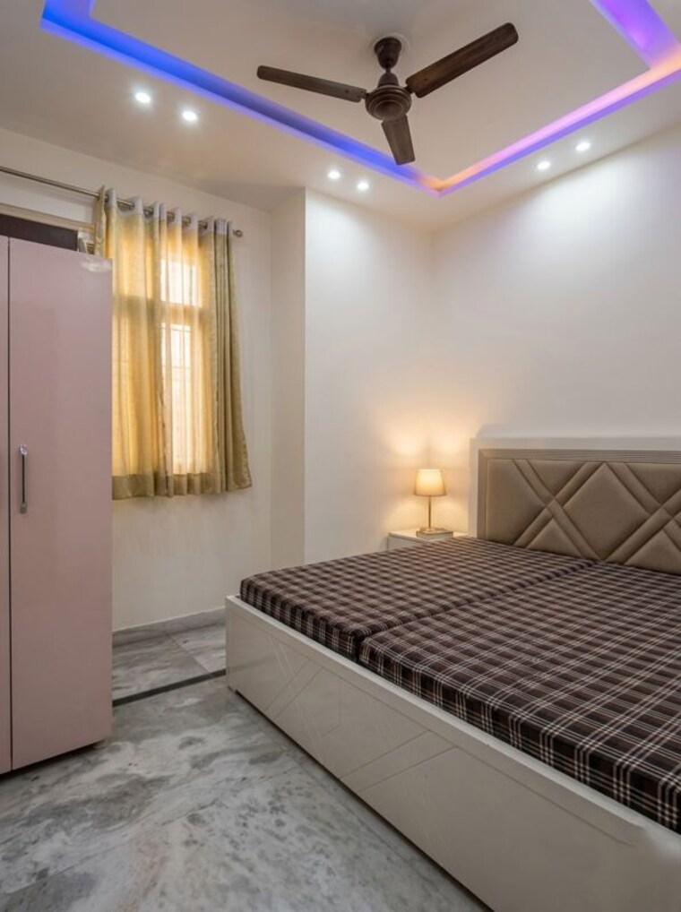Bedroom, rohini sector 7 2 Bedroom 450 Sq.Ft. Builder Floor In Rohini Sector 7 Delhi 10592546