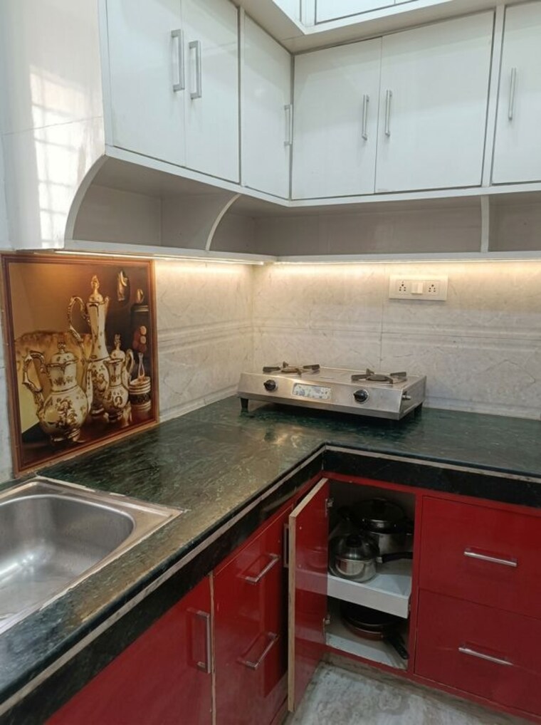 Kitchen, rohini sector 7 2 Bedroom 450 Sq.Ft. Builder Floor In Rohini Sector 7 Delhi 10592546