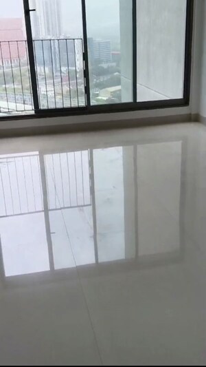 Room in 2 BHK Apartment at Sunteck Avenue 2, Goregaon West – for Sale