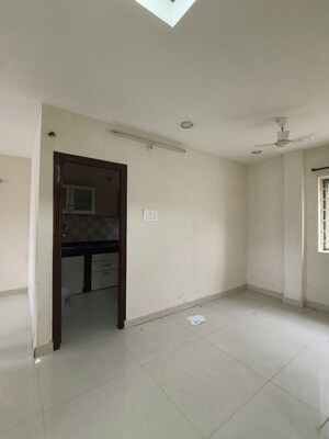 Room in 3 BHK Apartment at Jyothi Banjara, Banjara Hills – for Rent