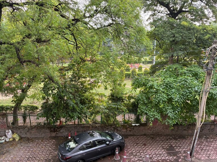 Exterior View, sarvodaya enclave 3 Bedroom 1800 Sq.Ft. Builder Floor In Sarvodaya Enclave Delhi 10592639